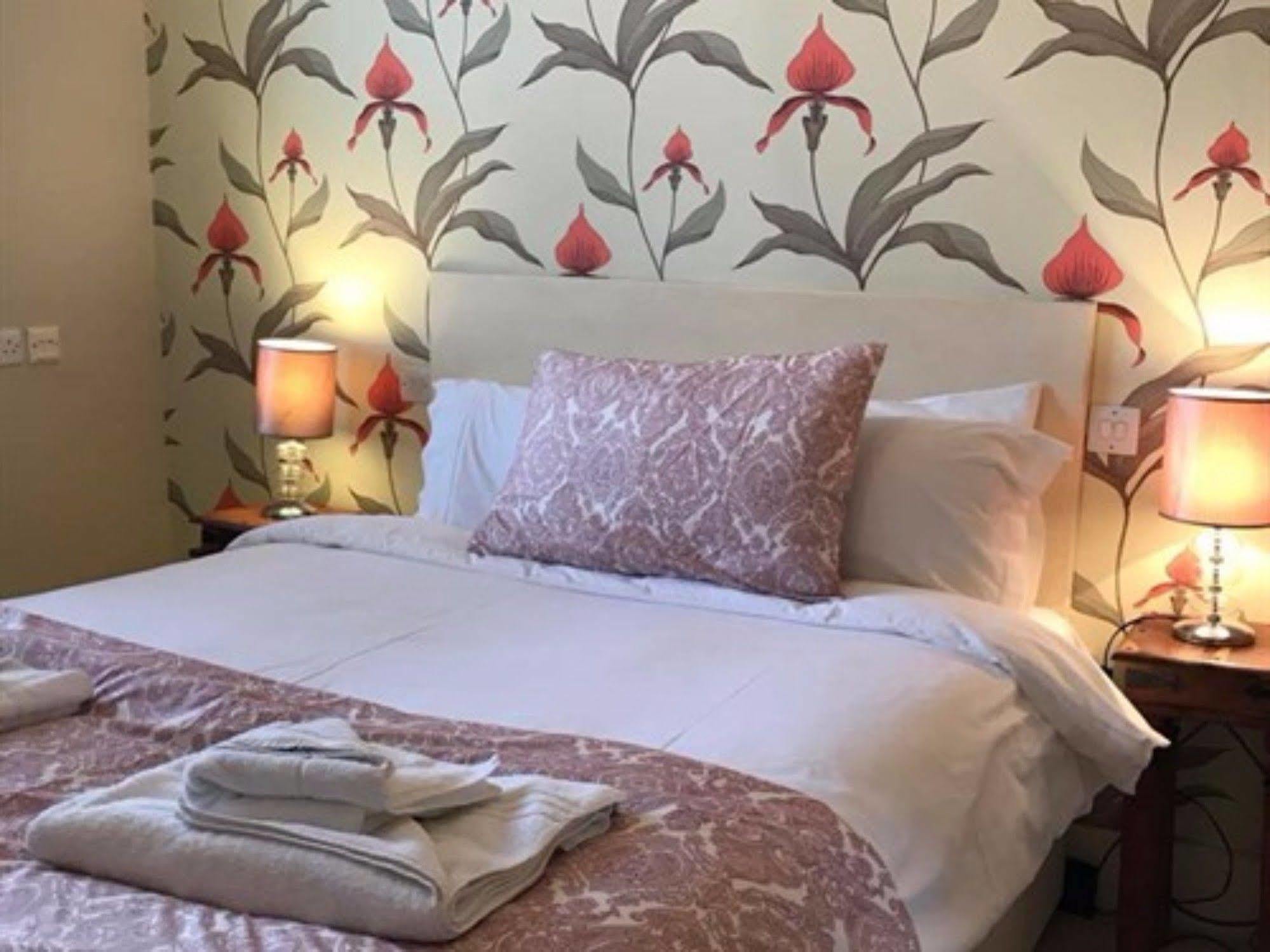 The Halford Hotel Halford  Ngoại thất bức ảnh